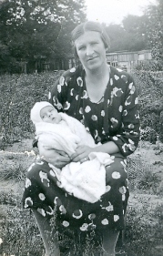Jo Post-Wessel en dochter Cor
